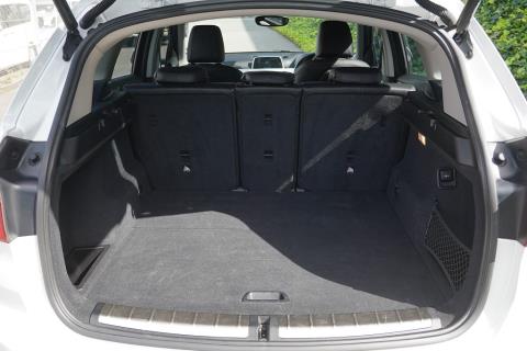 2018 BMW X1 S20i 2.0P/8AT - Thumbnail