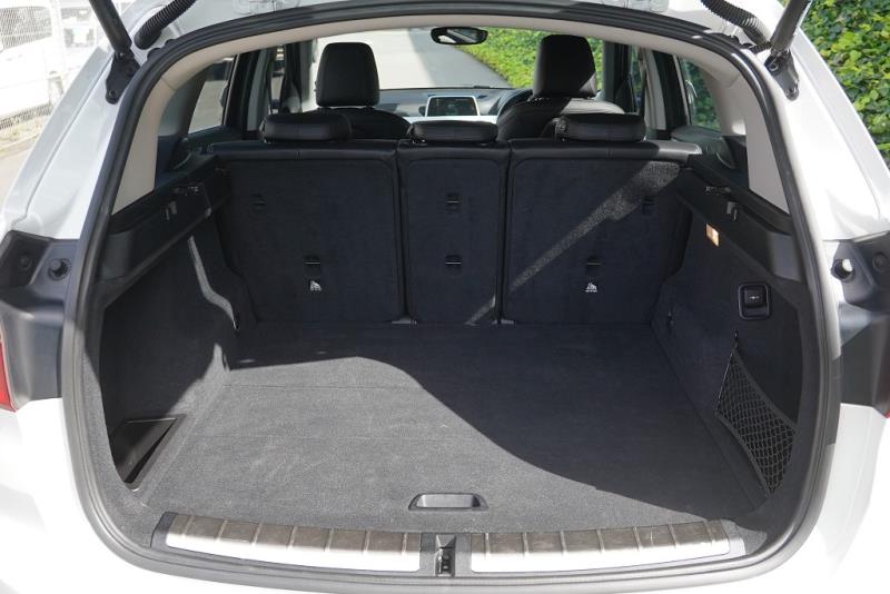 2018 BMW X1 S20i 2.0P/8AT