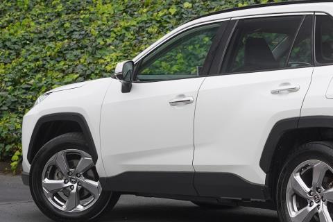 2020 Toyota RAV4 Limited 4WD - Thumbnail