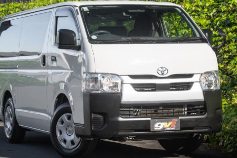 2021 Toyota Hiace ZL 5 Door - Thumbnail