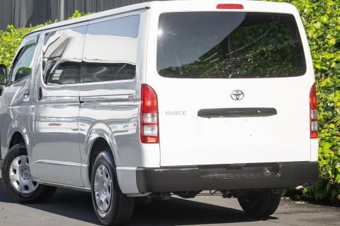 2021 Toyota Hiace ZL 5 Door - Thumbnail