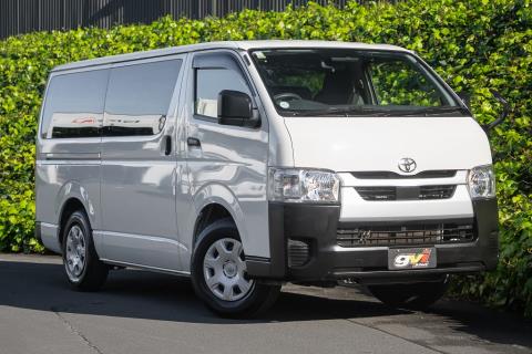 2021 Toyota Hiace ZL 5 Door - Thumbnail
