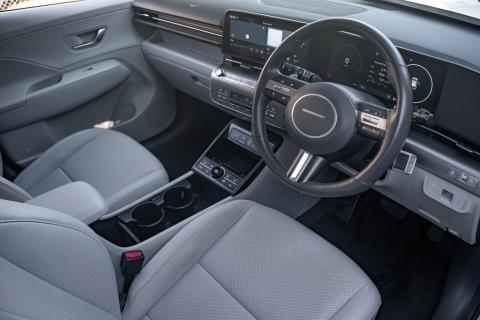 2023 Hyundai Kona Voyage 64kWh - Thumbnail