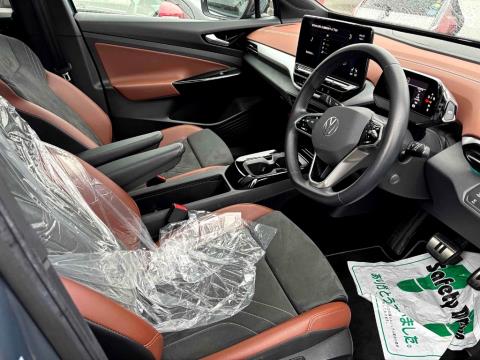 2023 Volkswagen ID.4 Pro 82kWh - Thumbnail