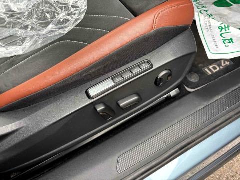 2023 Volkswagen ID.4 Pro 82kWh - Thumbnail