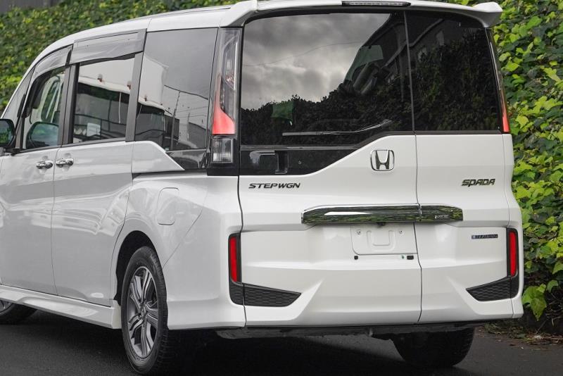 2017 Honda Step Wagon