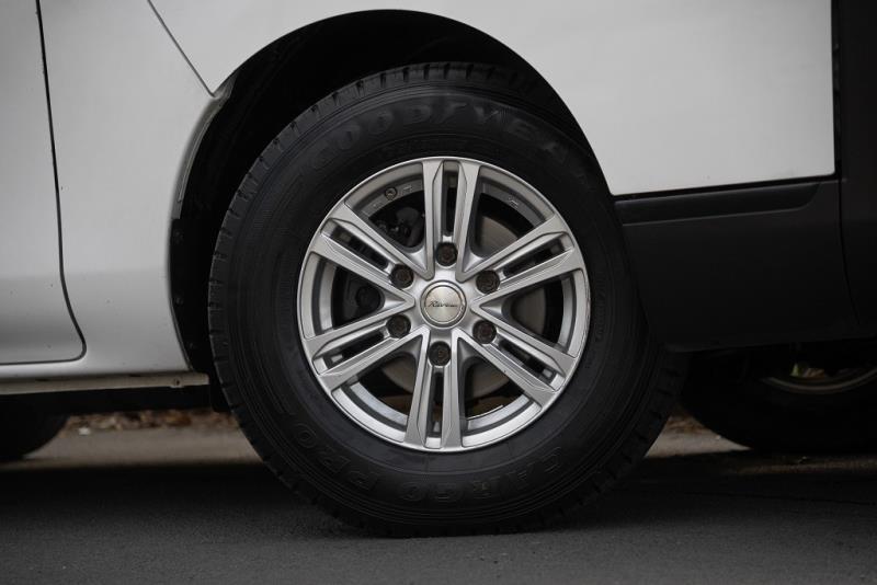 2022 Nissan NV350 / Caravan