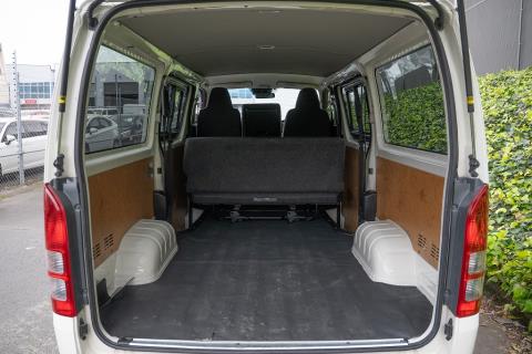 2022 Toyota Hiace ZL 5 Door - Thumbnail
