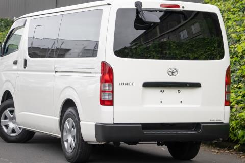 2022 Toyota Hiace ZL 5 Door - Thumbnail