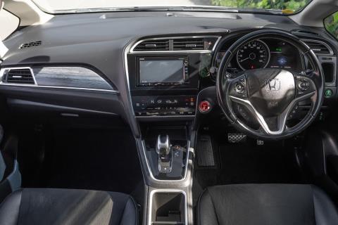 2019 Honda Shuttle Z Hybrid - Thumbnail