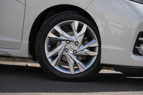 2019 Honda Shuttle Z Hybrid - Thumbnail