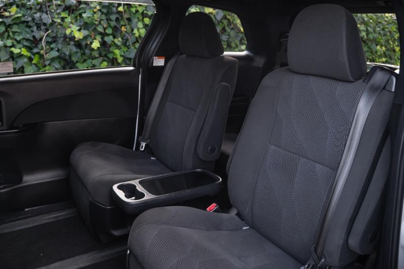 2016 Toyota Estima Aeras Hybrid