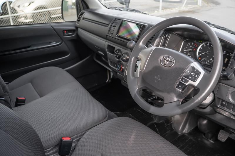 2022 Toyota Hiace ZL 5 Door