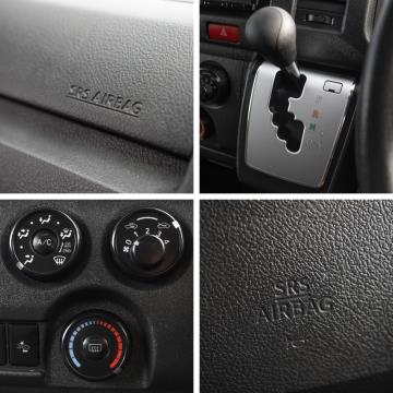 2022 Toyota Hiace ZL 5 Door - Thumbnail