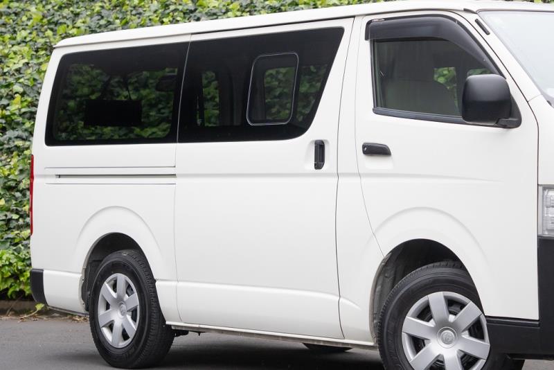 2022 Toyota Hiace ZL 5 Door