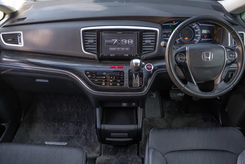 2017 Honda Odyssey Absolute Hybrid