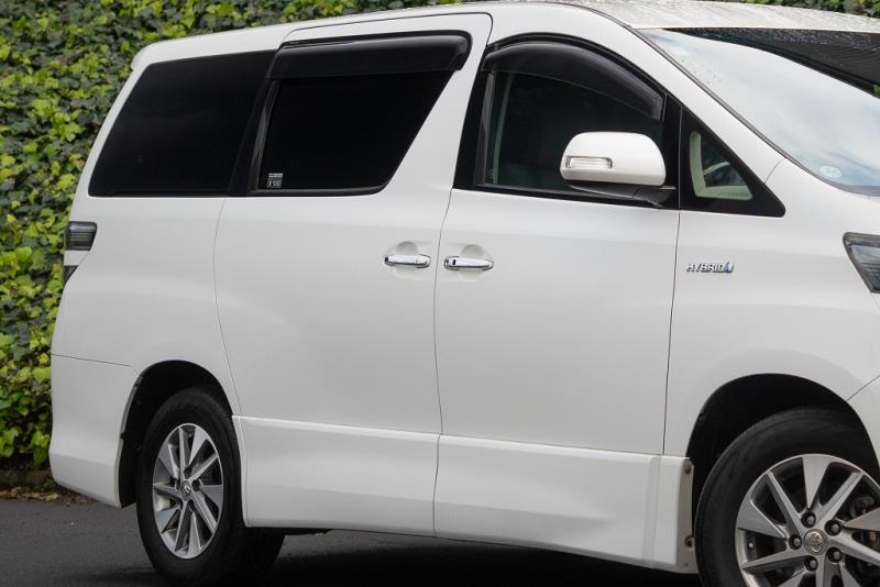 2014 Toyota Vellfire / Alphard Hybrid