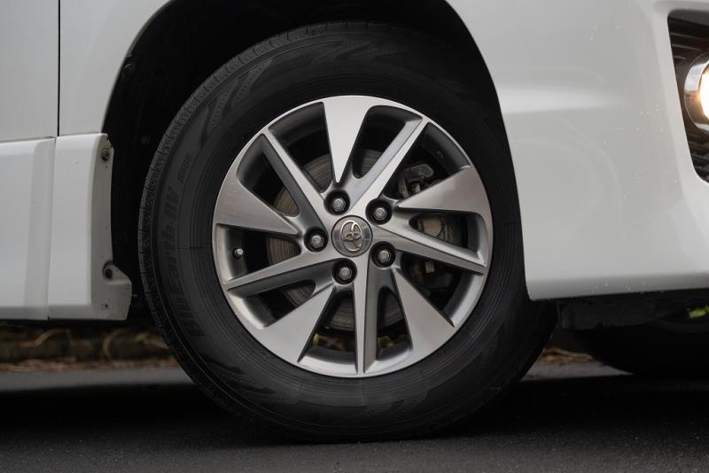 2014 Toyota Vellfire / Alphard Hybrid