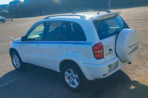2005 Toyota RAV4L Sport 4WD - Thumbnail