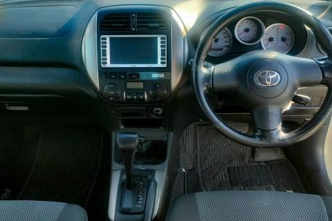 2005 Toyota RAV4L Sport 4WD - Thumbnail