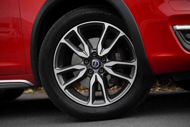 2016 Volvo V60 D4 Cross Country