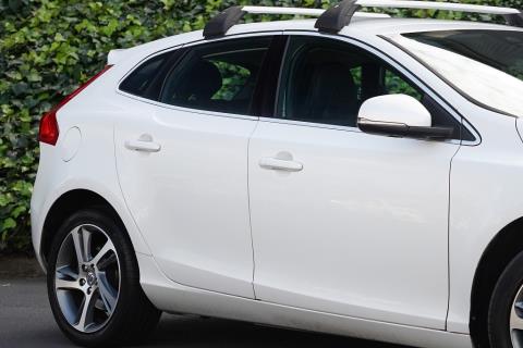 2016 Volvo V40 T4 2.0P - Thumbnail