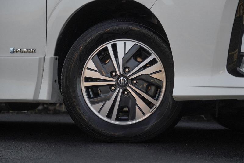 2021 Nissan Serena E-Power H-Star V