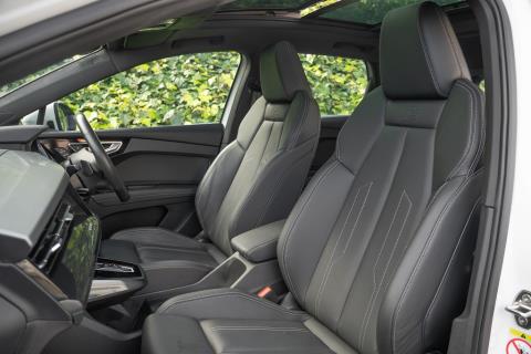 2023 Audi Q4 E-tron S Line - Thumbnail