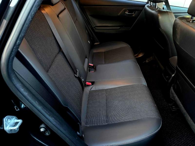 2017 Toyota Auris Hybrid / Corolla