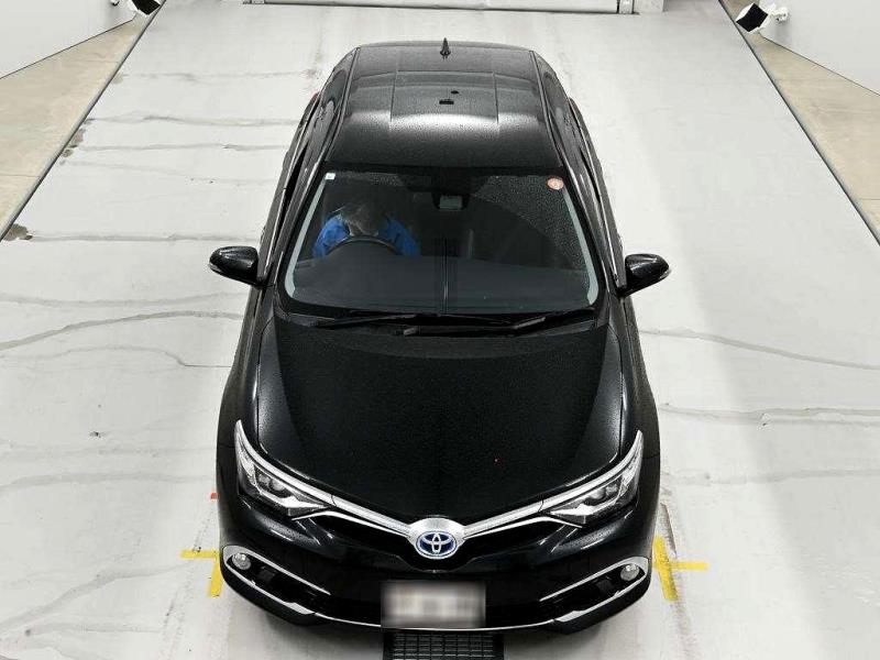 2017 Toyota Auris Hybrid / Corolla