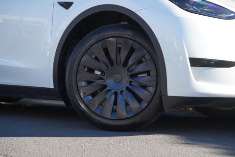 2022 Tesla Model Y RWD 60kWh - Thumbnail