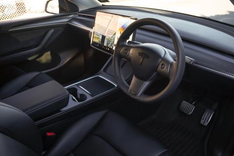 2022 Tesla Model Y RWD 60kWh - Thumbnail