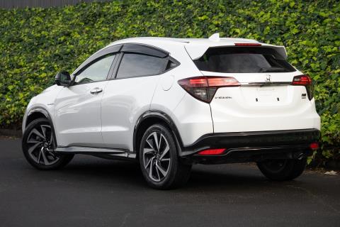 2018 Honda Vezel RS Hybrid / HR-V - Thumbnail