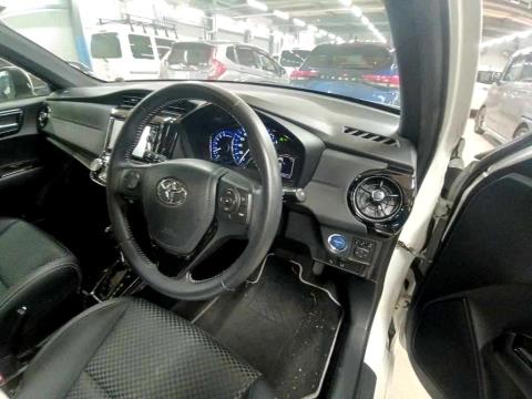 2016 Toyota Corolla Fielder Hybrid - Thumbnail