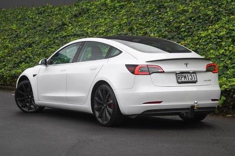 2020 Tesla Model 3 Performance - Thumbnail