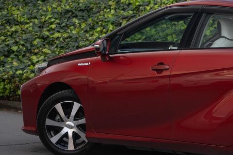 2017 Toyota Mirai - Thumbnail