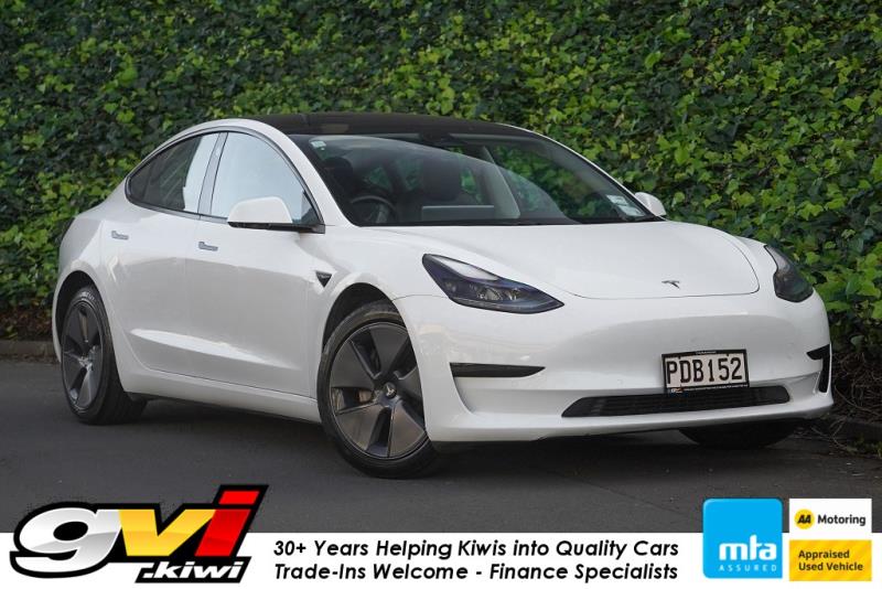 2022 Tesla Model 3 SR+
