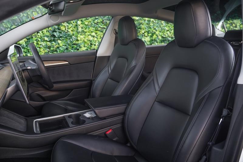 2022 Tesla Model 3 SR+
