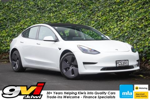 2022 Tesla Model 3 SR+ - Thumbnail