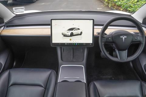 2022 Tesla Model 3 SR+ - Thumbnail