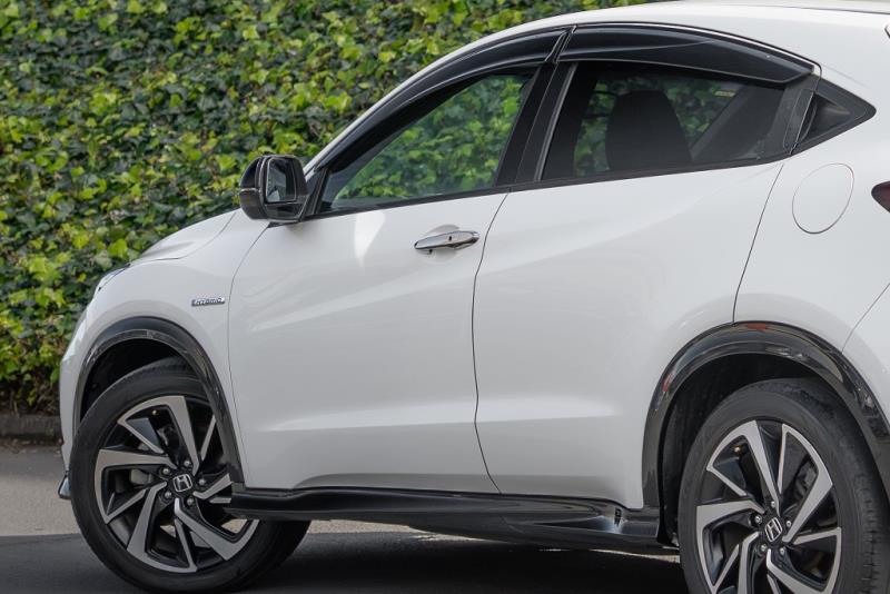 2017 Honda Vezel RS Hybrid / HR-V