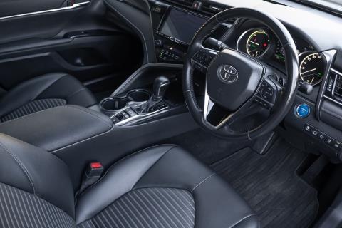 2019 Toyota Camry Hybrid WS - Thumbnail
