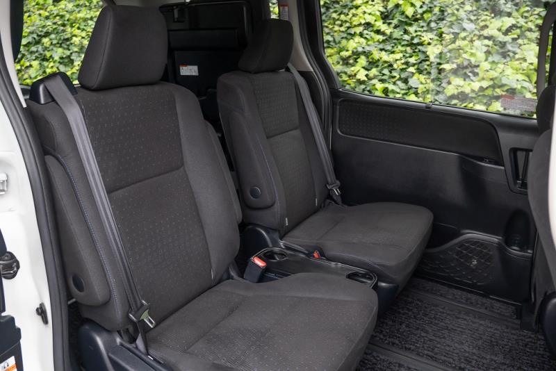 2017 Toyota Voxy Hybrid V / Noah