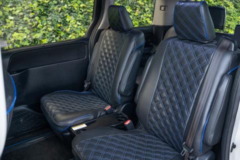 2016 Toyota Voxy V Hybrid / Noah - Thumbnail