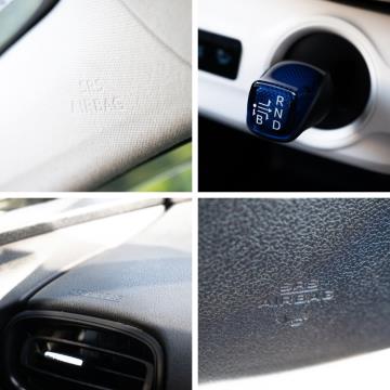 2016 Toyota Prius Hybrid S - Thumbnail
