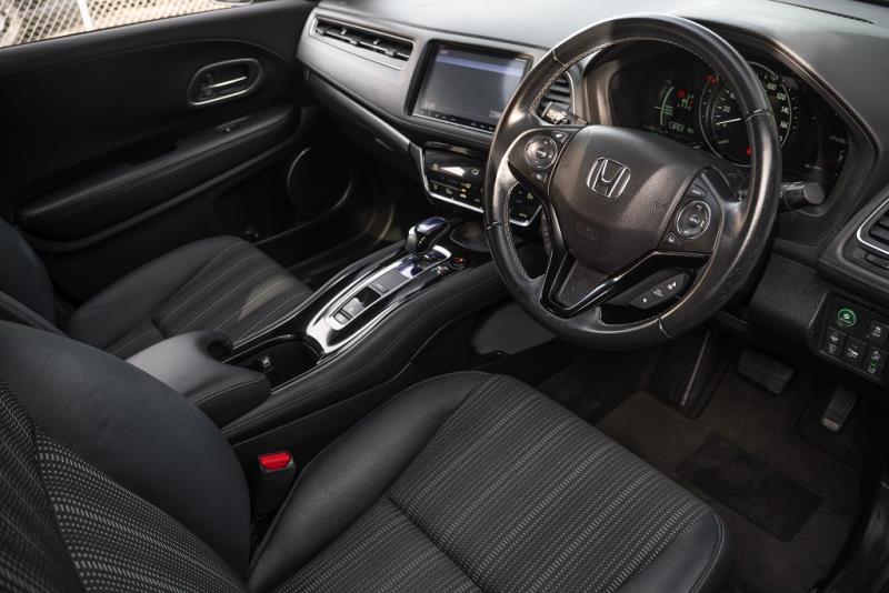 2017 Honda Vezel Z / HR-V Hybrid