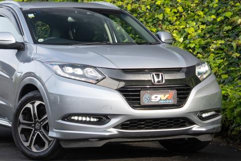 2017 Honda Vezel Z / HR-V Hybrid - Thumbnail