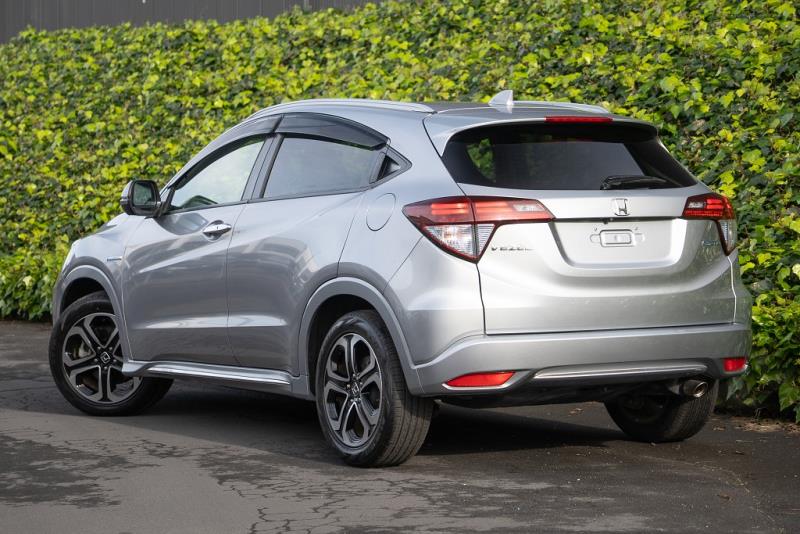 2017 Honda Vezel Z / HR-V Hybrid