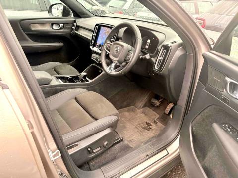 2023 Volvo eXC40 Recharge Ultimate - Thumbnail