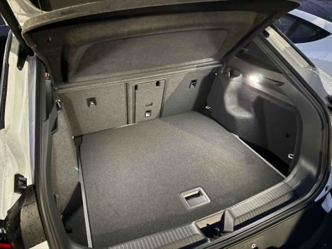 2023 Volkswagen ID.4 Pro 82kWh - Thumbnail